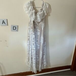 NWT ARULA A Beautiful Soul lt tan colored lace overlay hi low dress size B 18/20